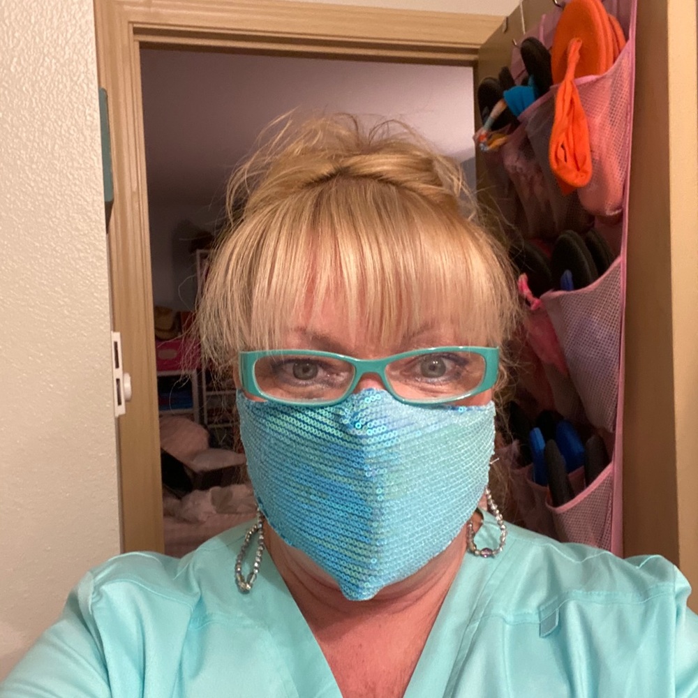 Meet your Posher, Joni